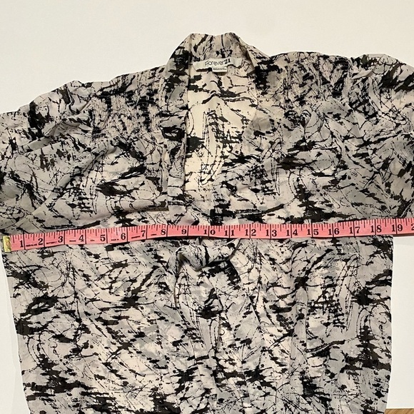 FOREVER 21 Blouse Size S - Picture 7 of 9